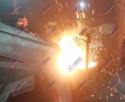 Efficace Sécurité Forneau de fusion des métaux Économie d'énergie de 15 à 20% Forneau de chaleur puissant fiable