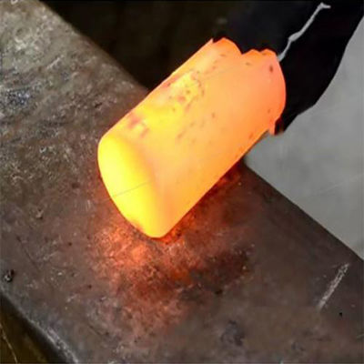 Forneau de traitement thermique du fer et de l'acier Haute efficacité Haute fiabilité